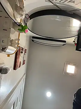 Онлайн чат XXX Mellyj053