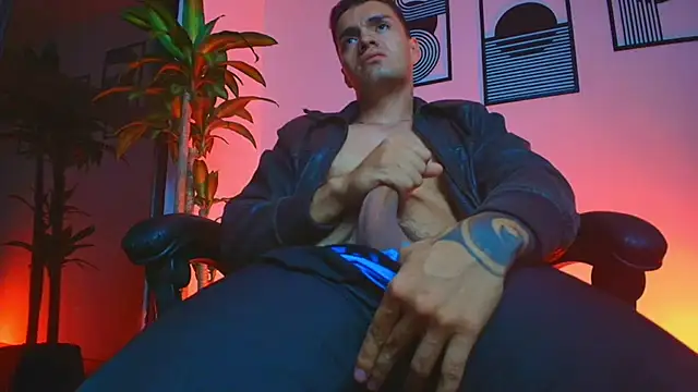 ALPHA_DOMINUS_ Webcam Show