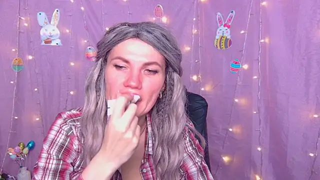 دردشة MilaLoona الجنسية المباشرة