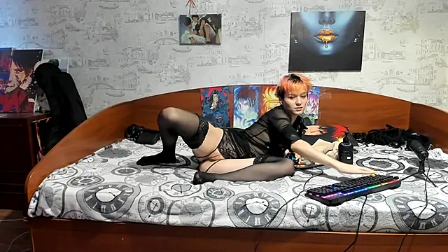 Chat +18 de KagamiTayga ao vivo