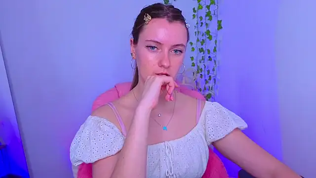 Blush_flowwer's Live XXX Chat