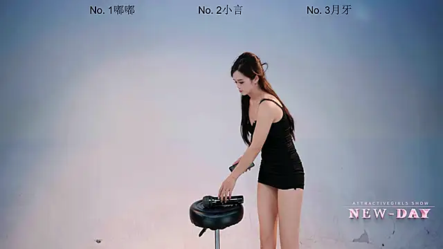 NEW-DAY – Live XXX-chat