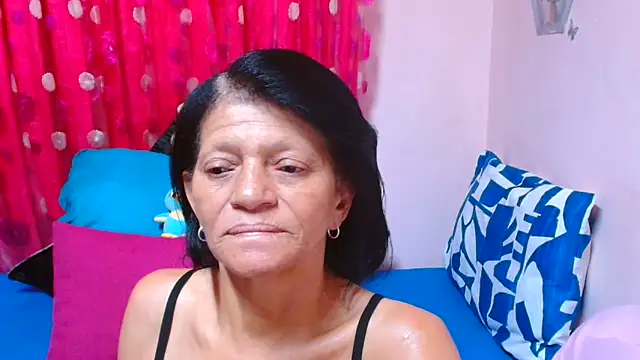 SLUTTYROXY Adlı Modelin Canlı XXX Sohbeti