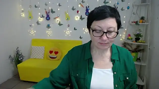 EmilyL0ven Live XXX chat