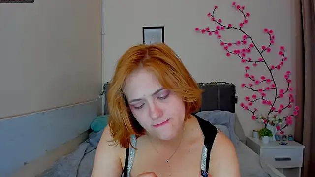 DellaRowsn Live XXX chat