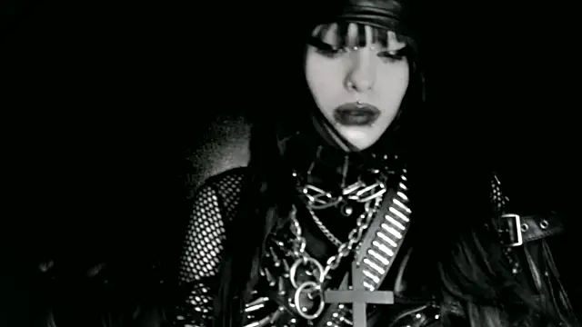 XXIOUXn Live XXX chat