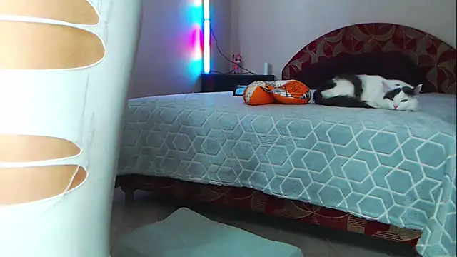 Kriss_brunette_5n Live XXX chat