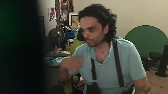 KungFuPanda001のライブXXXチャット