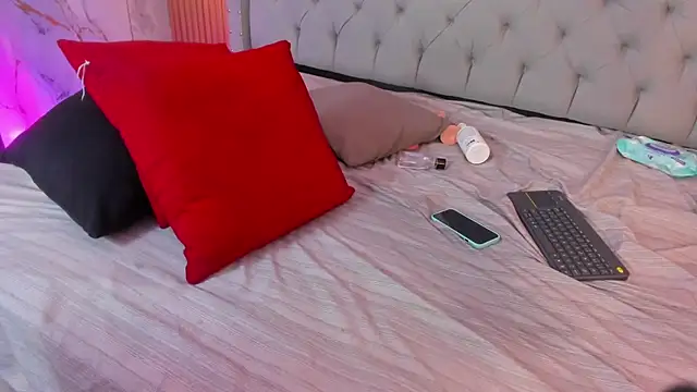 Scarlett_diaz17: απευθείας συνομιλία ΧΧΧ