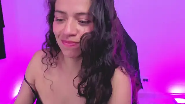 daniela_rivasthlのライブXXXチャット