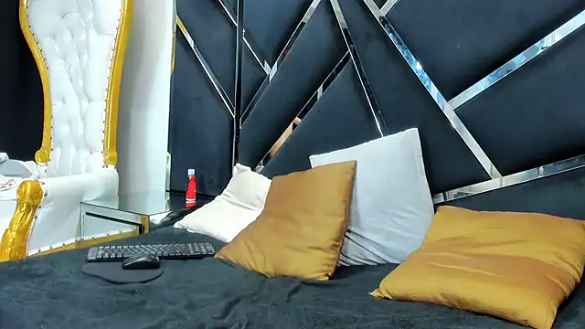 SaxxybunnyAndJayzzy 网络视讯表演