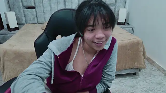 laureentt_ Live XXX Chat