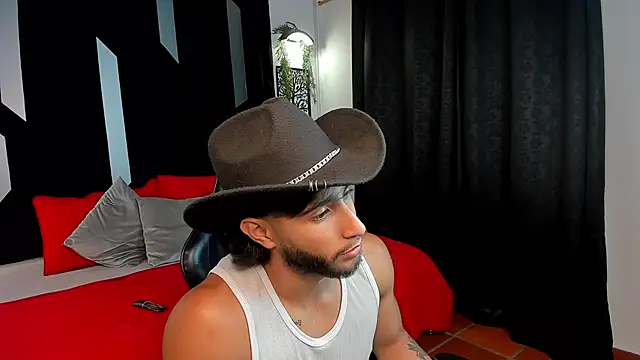 Emmet_CollinsJS: вебкам-шоу