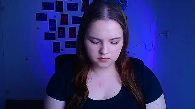 Kitty_Mia_KittyのライブXXXチャット