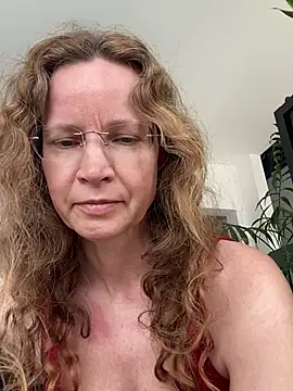 AnnikaRose élő XXX-chatje