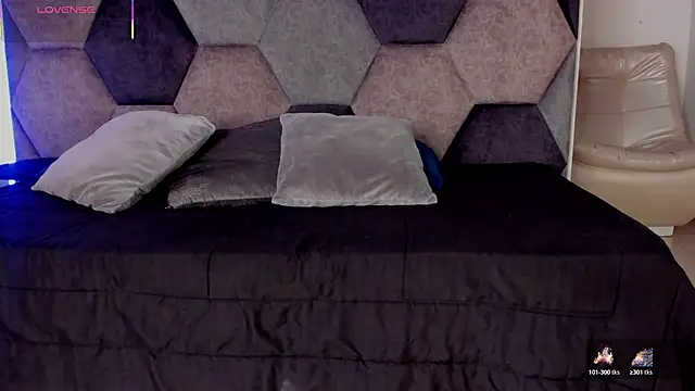 Latrellx7 webkamerás műsora