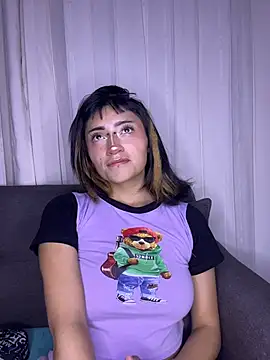 baby_akuma élő XXX-chatje