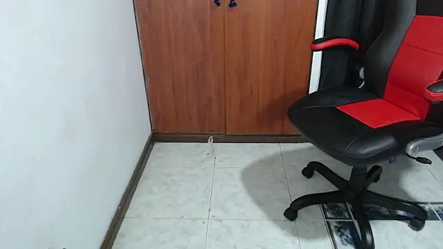 Hiso_kai élő XXX-chatje