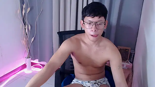 pinkcock_froi2305 Pertunjukan Webcam