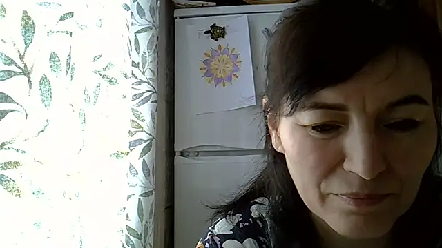 Krystal_82 Adlı Modelin Canlı XXX Sohbeti