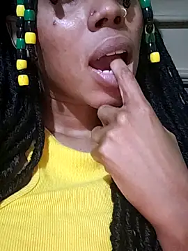 HONEYSWEETS_LIVE: онлайн-секс-чат