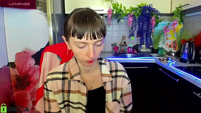 TayanaJons Adlı Modelin Canlı XXX Sohbeti