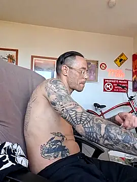 Онлайн чат XXX Mr_Graffitimile