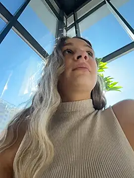 Chat +18 de SashaCatt ao vivo