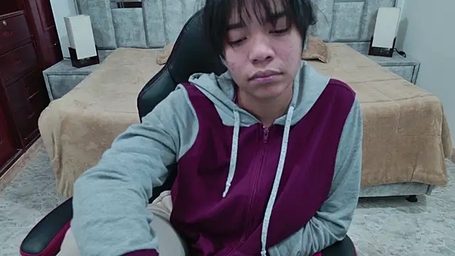 laureentt_'s Live XXX Chat