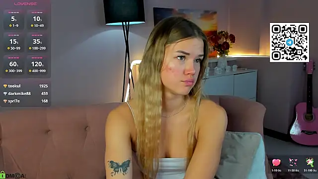 Czat XXX na żywo – CherryLexi_