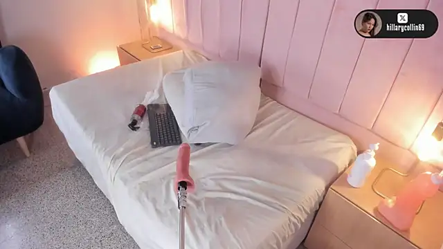 Hillary_Collins1 élő XXX-chatje