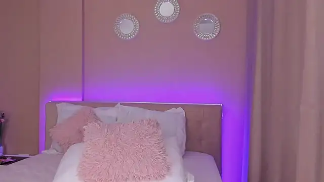 Emily_Sheen élő XXX-chatje