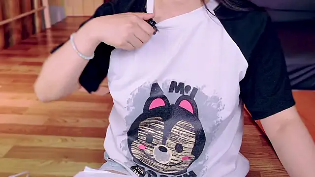 Sembang XXX Secara Langsung Angel-feel-love