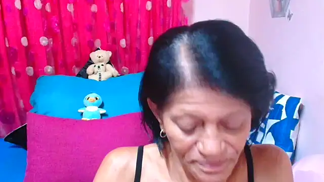 SLUTTYROXY 即時 XXX 聊天