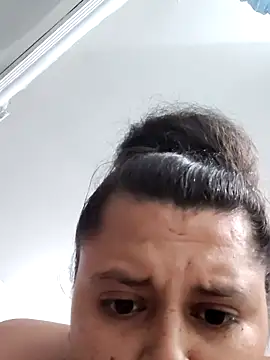 Miss_balloonsmila Chat XXX in diretta