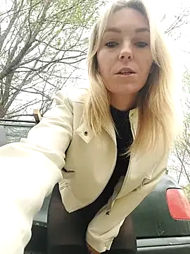 Chatroom XXX en direct de Yourblonde_69