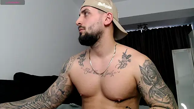 Pertunjukan Kamera Web _DylanGreen