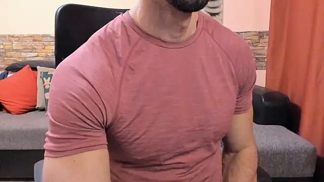 HotHunkTrainer লাইভ XXX চ্যাট