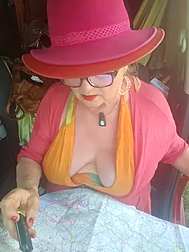 Hot-Muci 即時 XXX 聊天