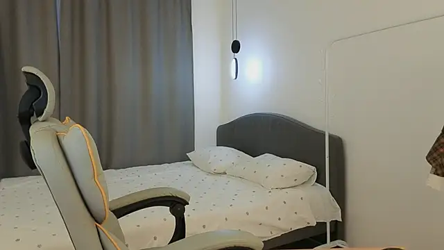 Chatroom XXX en direct de yourrdanceteacher