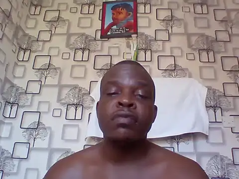 Chumba_001: διαδικτυακό σόου στην κάμερα