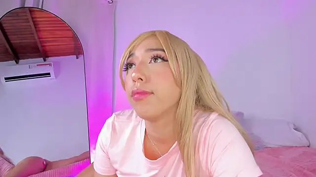 emily__walkerのライブXXXチャット