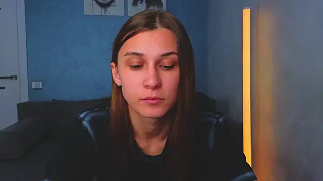 XXX chat uživo modela KatrinHapp