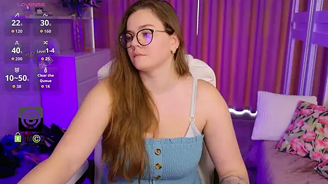 KellyKleine Chat XXX in diretta