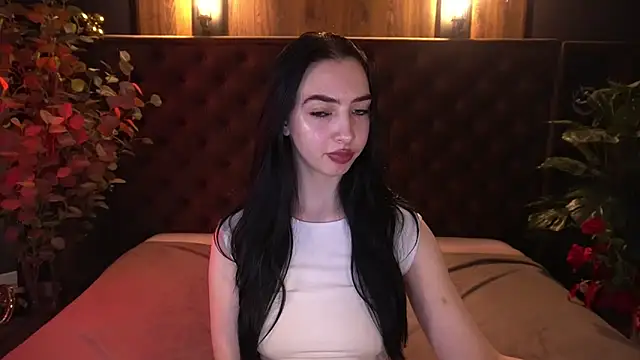 WildKittenX_ 即時 XXX 聊天