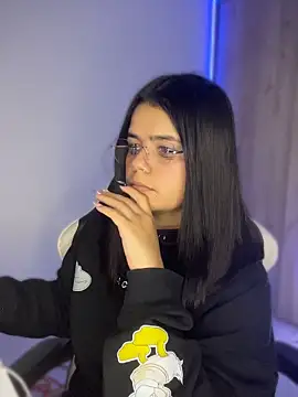 2Angela_: онлайн-секс-чат