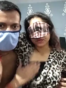 Sexy_pari01 Adlı Modelin Web Kamerası Şovu