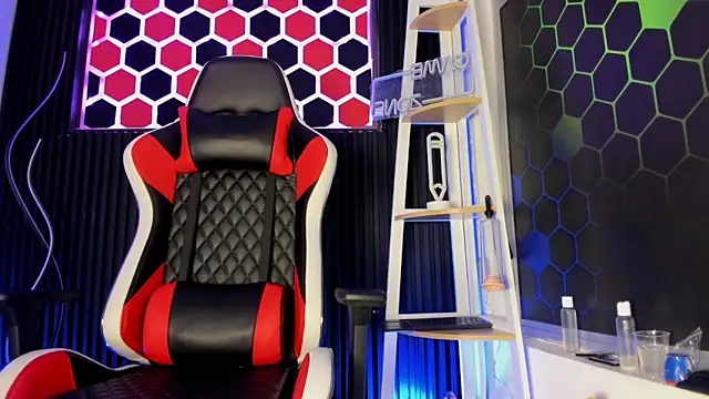 Max_Hader_ élő XXX-chatje