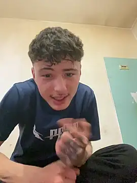 Pokazy przed kamerką – denysio69