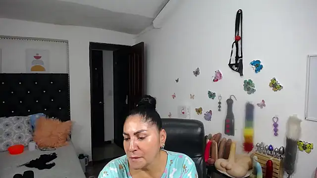 mature_bigboobs10 Webcam Show